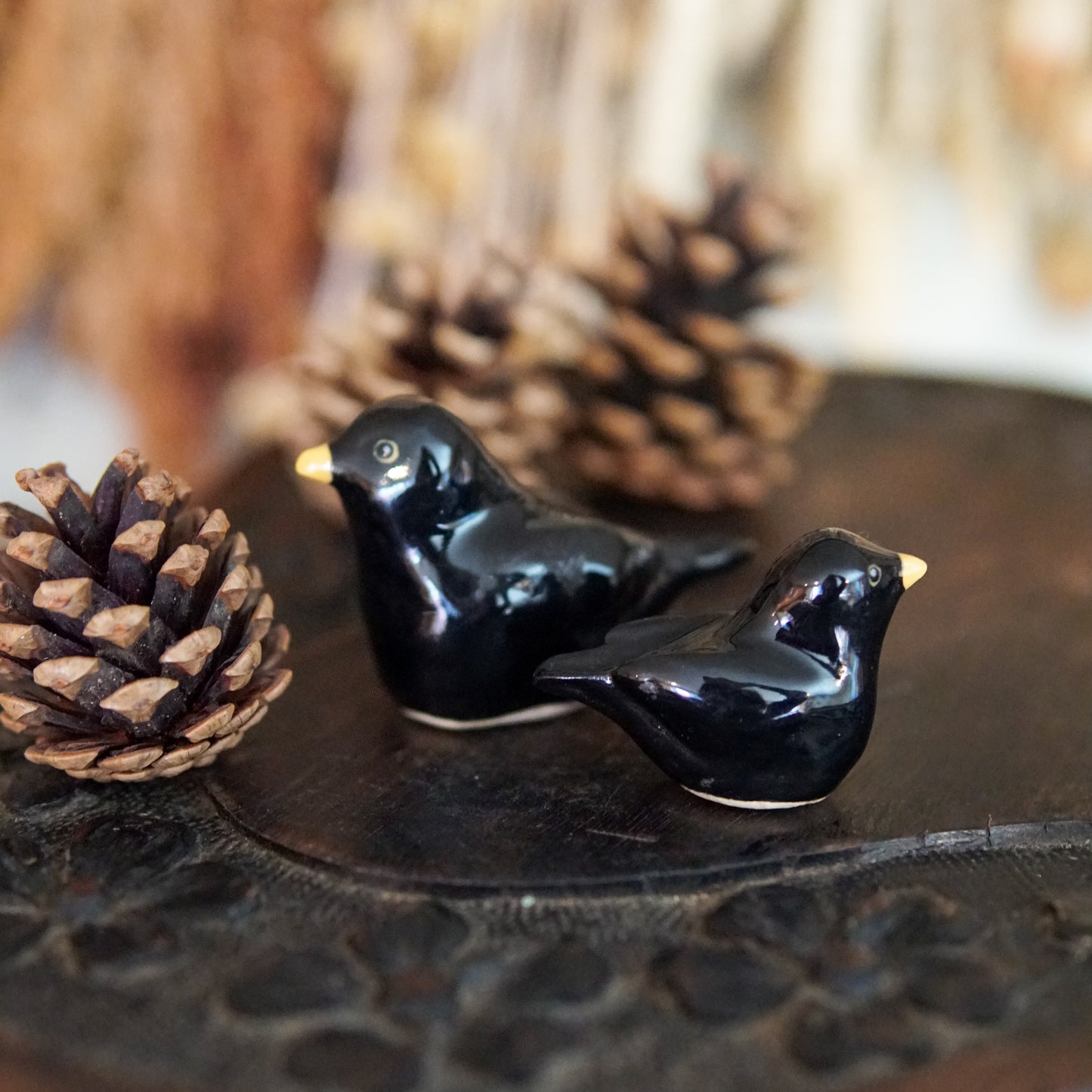 Pair of blackbirds Porcelain Ornaments
