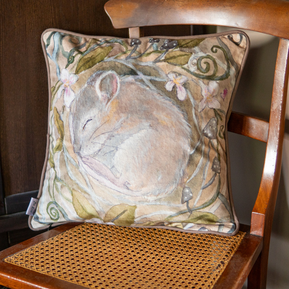 Cosy | Harvest Mouse Nest Velvet Cushion